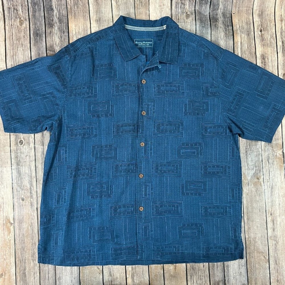 Tommy Bahama 100% Silk Hawaiian Short Sleeve Button Shirt XL Blue Geometric Camp